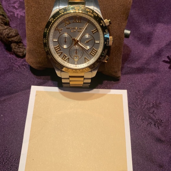 Michaelkors two tone - Picture 2 of 5